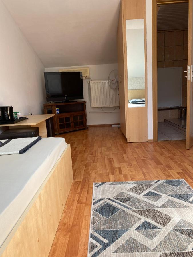 Casa Adriana Hotel Herkulesfürdő Kültér fotó